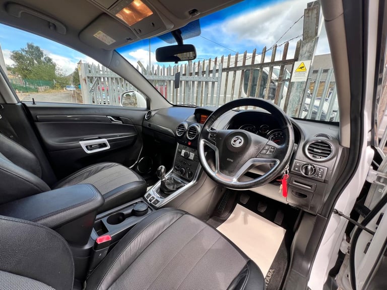 2013 Vauxhall Antara 2.4 Exclusiv 2WD Euro 5 5dr HATCHBACK Petrol Manual
