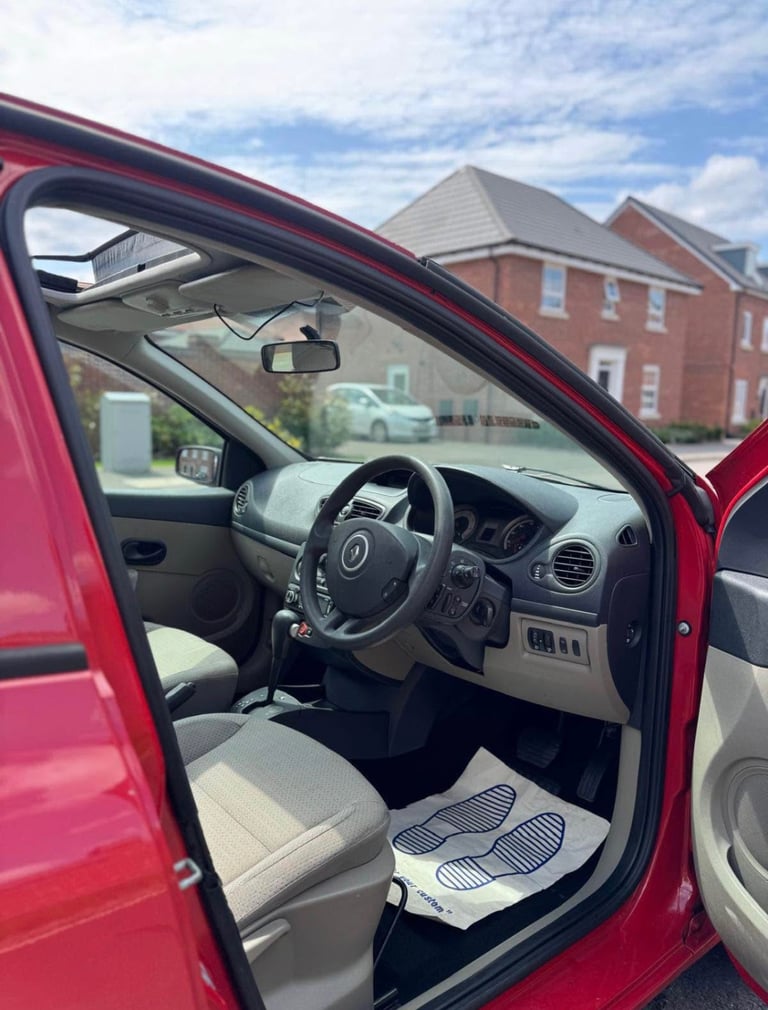 Renault, CLIO, Hatchback, 2006, Other, 1598 (cc), 5 doors