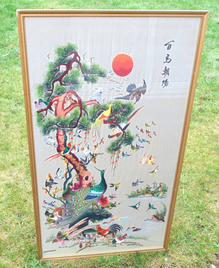 image for (#293) stunning japanese framed silk picture   (Pick up only, Dy4 area)