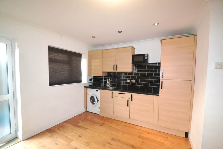 image for 1 bedroom flat in Thame Avenue, Greenford