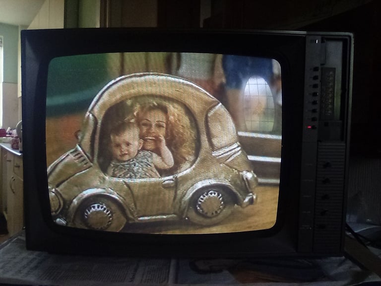 MATSUI 18" CRT TV FOR RETRO GAMING 