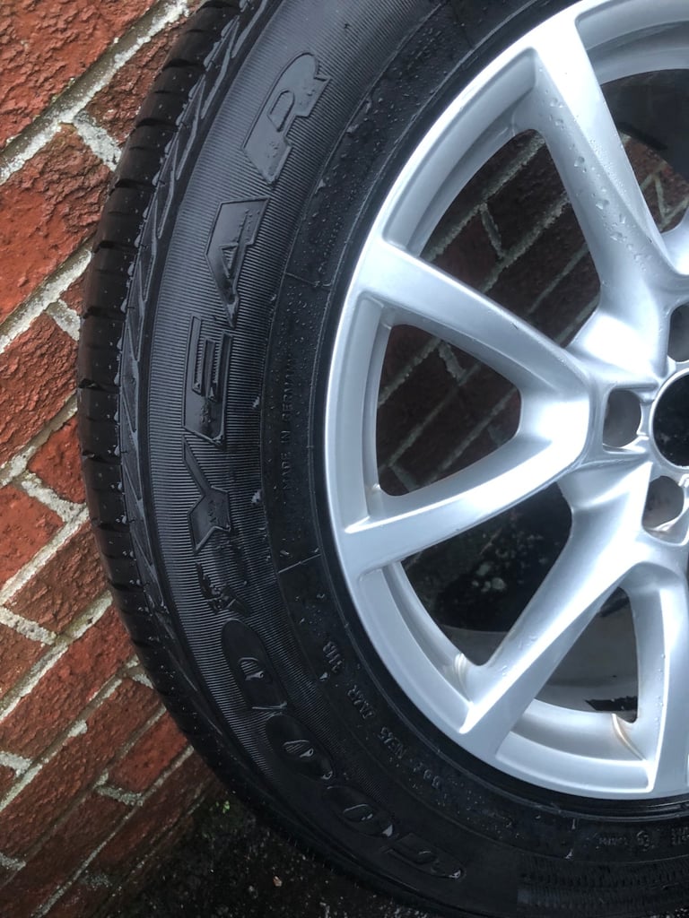 Audi 18 inch alloys 