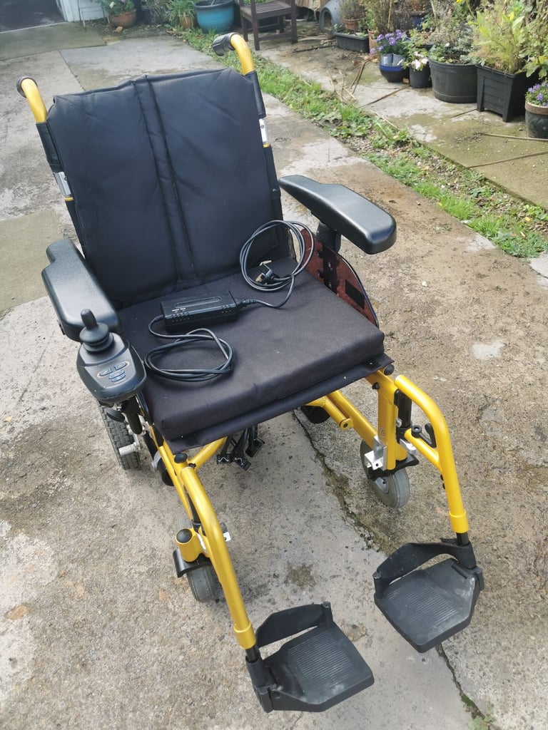  Kymco vivio car boot able electric power chair--Leeds £625  · Leeds,