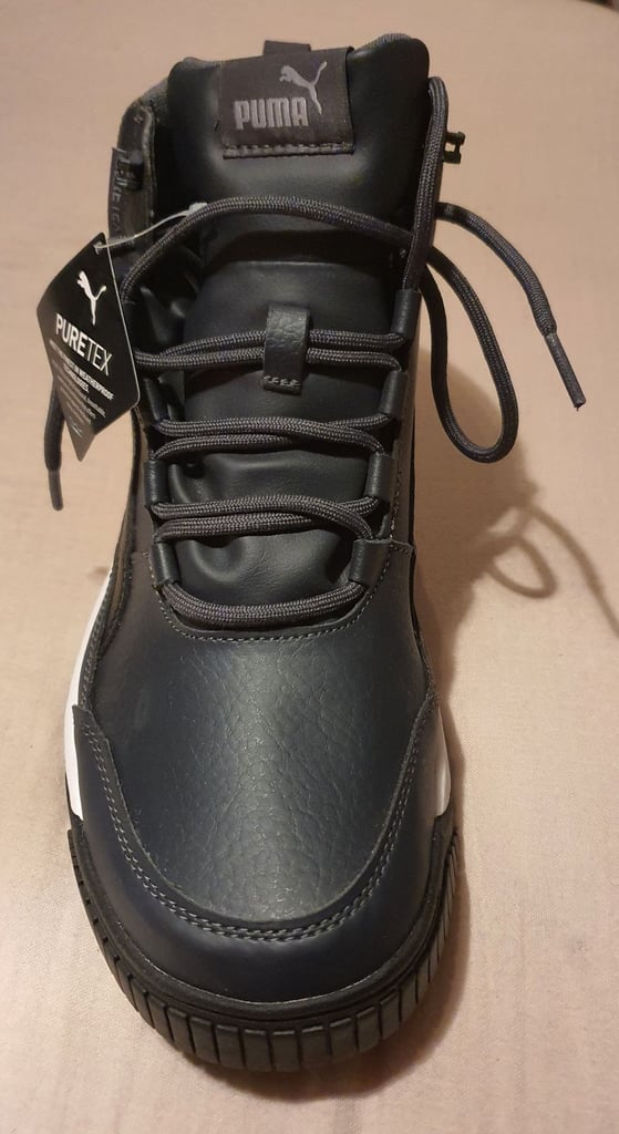 Puma Men's Boots Size 9 Mint Condition (Rarely Available) Navy Upper/Black Sole/White Mid Sole