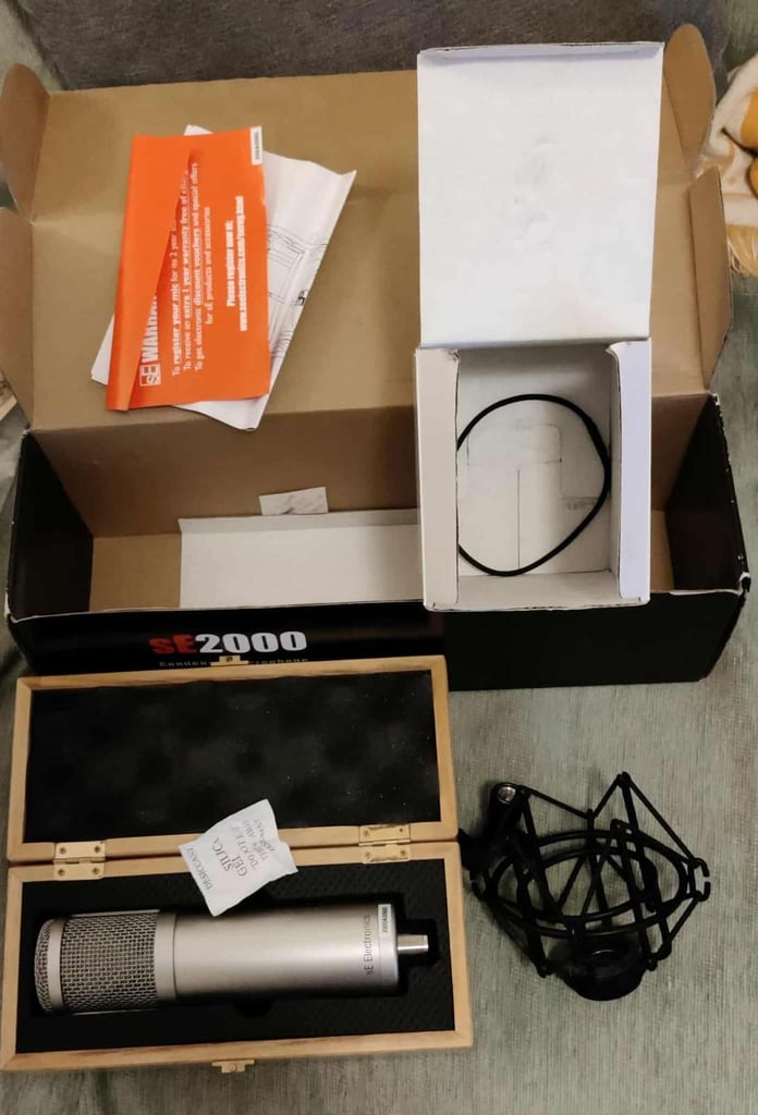 Condenser Microphone – sE Electronics SE2000 – £60 (Used, Fully Functional)