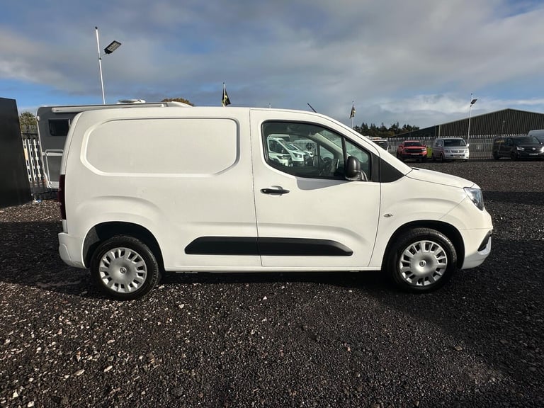 2020 Vauxhall Combo 1.6 Turbo D 2300 Sportive L1 H1 Euro 6 (s/s) 4dr PANEL VAN Diesel Manual