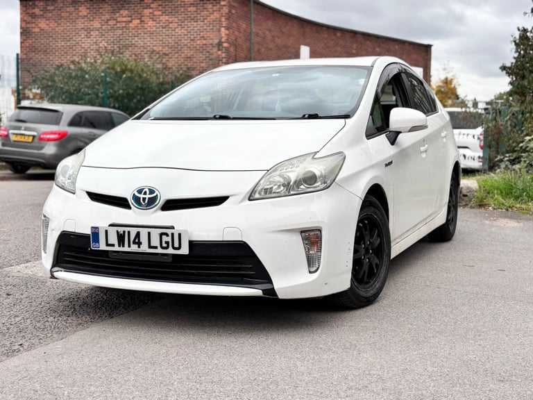 2019 Toyota Prius  HYBRID ELECTRIC Manual