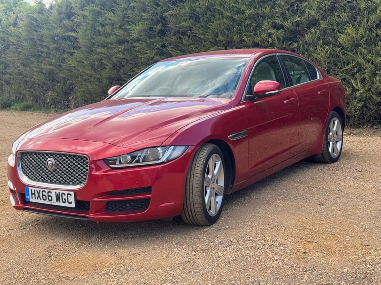 image for 2016 Jaguar XE 2.0d Portfolio Auto Euro 6 (s/s) 4dr SALOON Diesel Automatic
