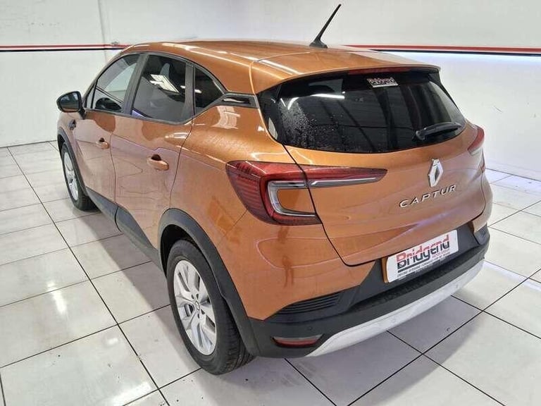 2021 Renault Captur 1.0 TCe Iconic SUV 5dr HATCHBACK Petrol Manual