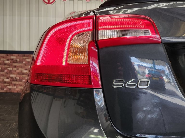 2017 Volvo S60 2.0 D3 R-Design Lux Nav Saloon 4dr Diesel Auto Euro 6 (s/s) (150 ps) Saloon Diesel...