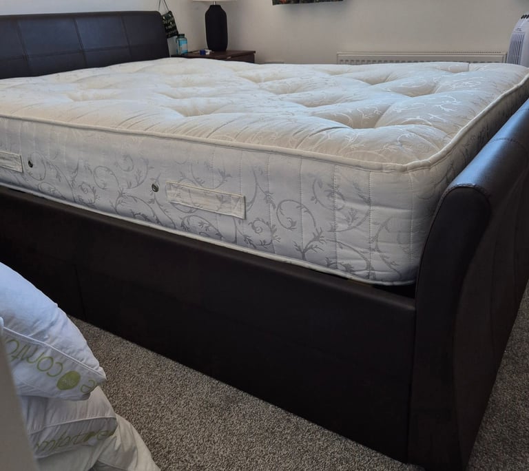 image for Brown double sleigh bed