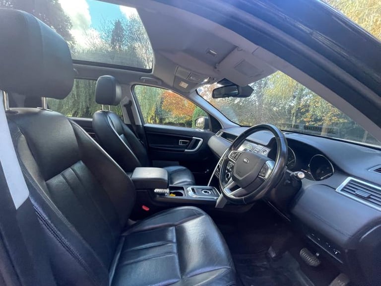 2016 Land Rover Discovery Sport 2.0 TD4 SE Tech SUV 5dr Diesel Auto 4WD Euro 6 (s/s) (180 ps) 7 S...