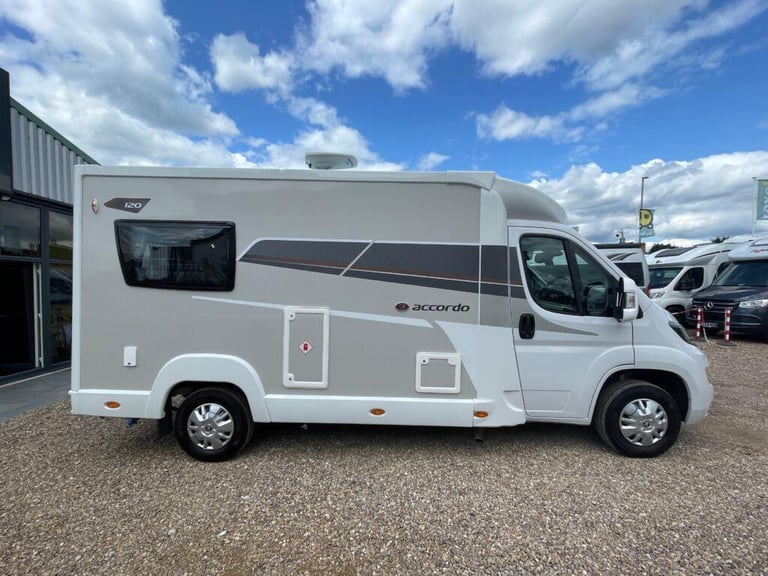 Elddis Majestic 120 2 Berth 2 Belt End lounge motorhome 3500kg