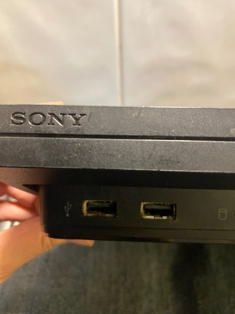 PS3 with 9 games and controller 