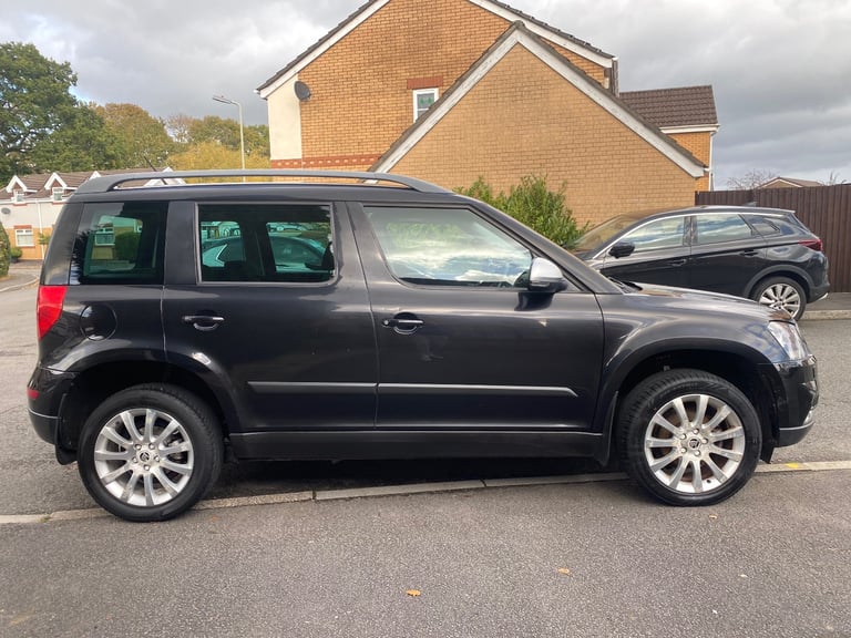 Skoda, YETI OUTDOOR, Hatchback, 2015, Manual, 1197 (cc), 5 doors