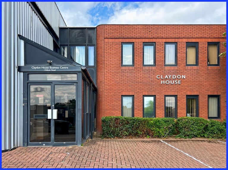 Aylesbury - HP19 8TE, Private office space for 2 people in HQ Claydon House Business Centre