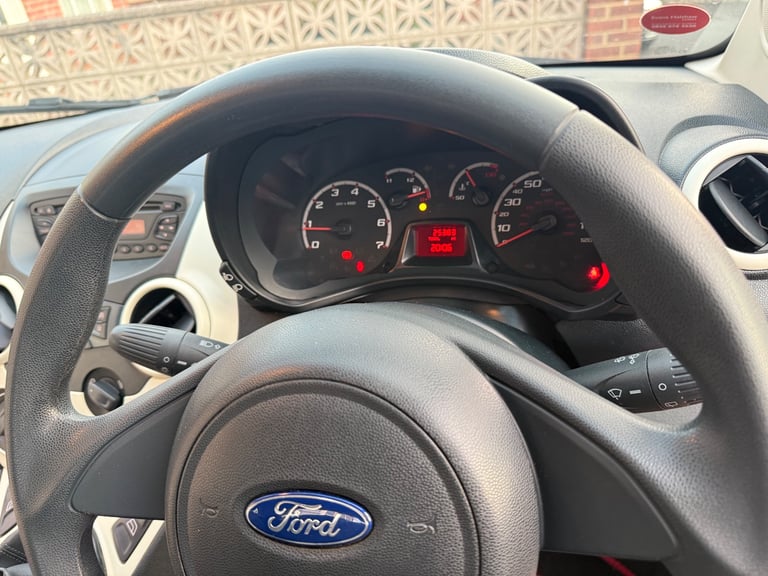 Ford, KA, Hatchback, 2013, Manual, 1242 (cc), 3 doors
