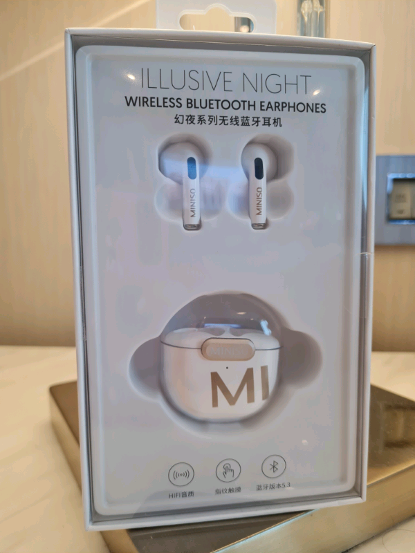 Bluetooth earphones £18