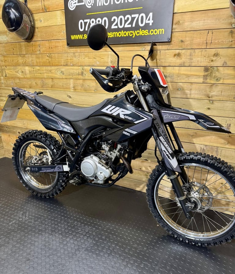 Yamaha WR125R / 2010 model / covered only 10.2k miles 