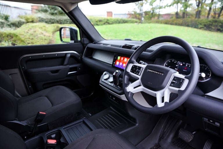 2023 Land Rover Defender 90 3.0 D250 MHEV Hard Top Commercial SUV 3dr Diesel Auto 4WD SWB Euro 6 ...