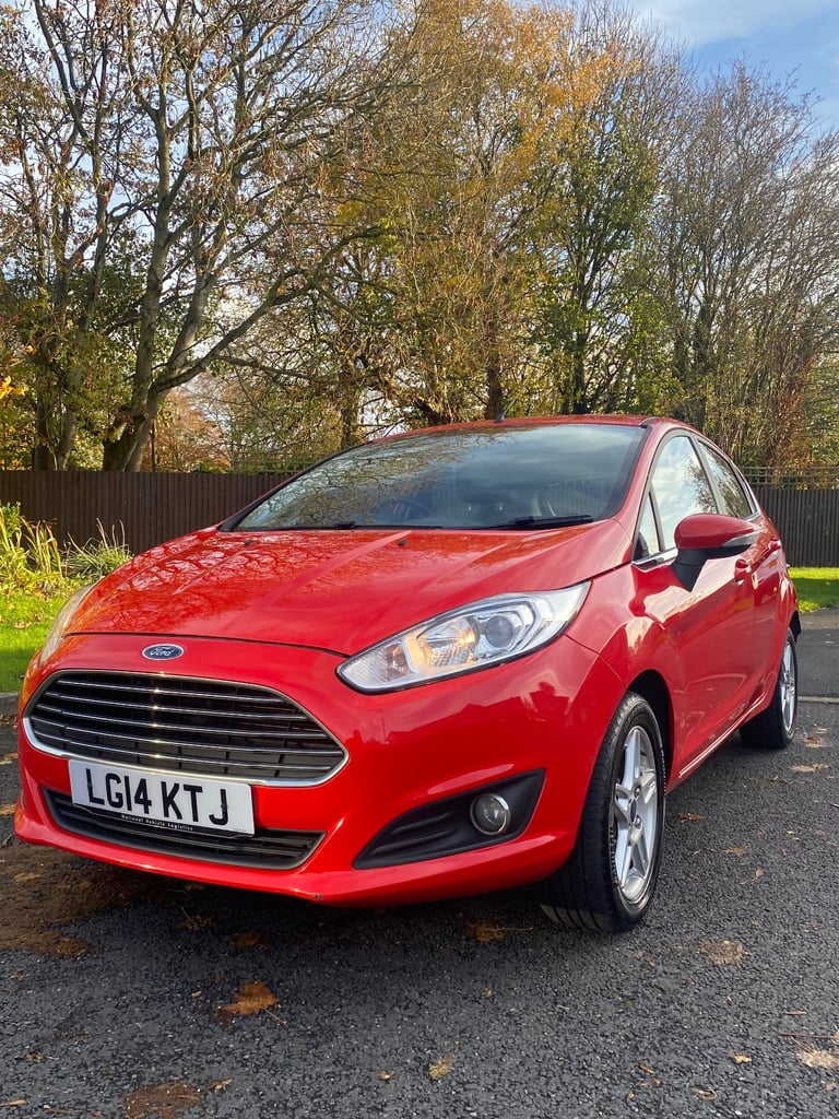 Ford, FIESTA, Hatchback, 2014, Manual, 1241 (cc), 5 doors