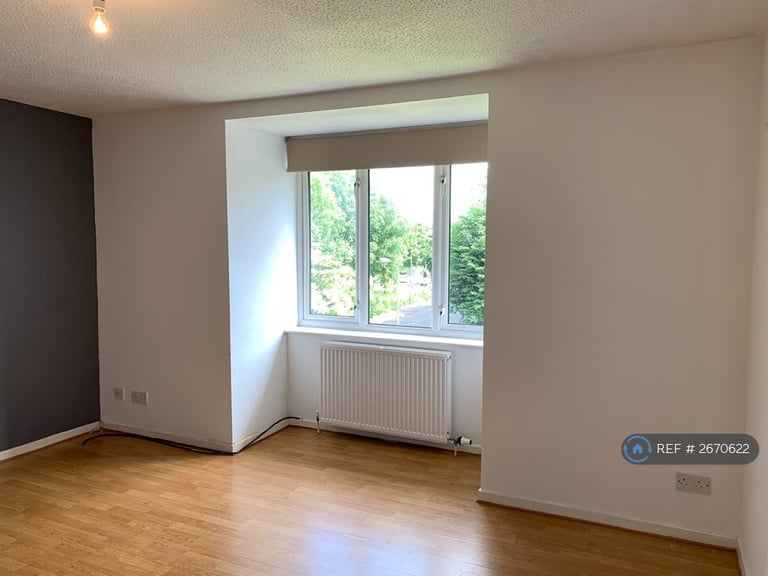 2 bedroom flat in Bulldale Street, Glasgow, G14 (2 bed) (#2670622)