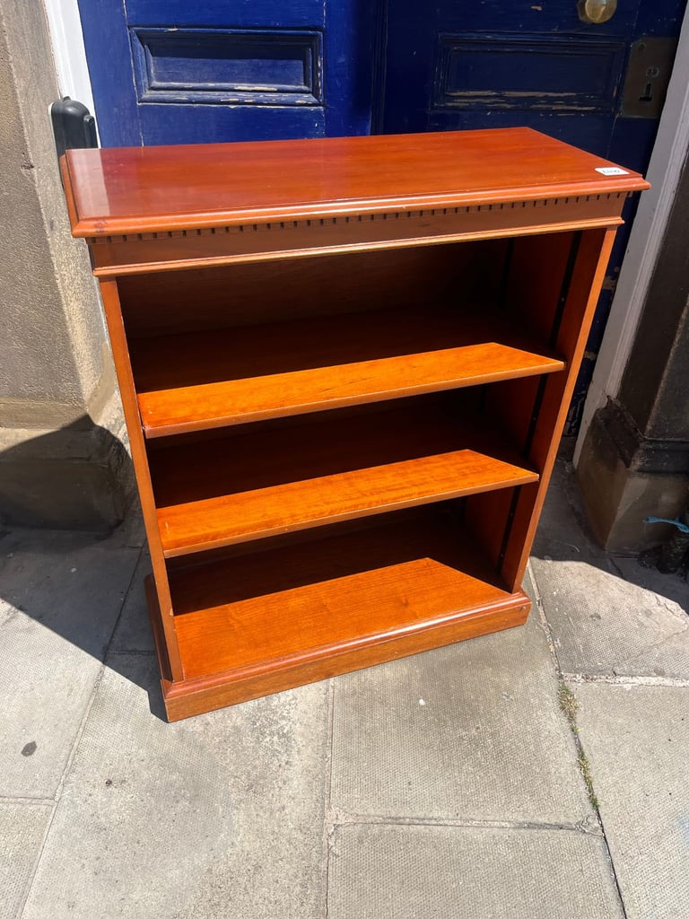 image for Sturdy Solid Bookcase with 2 adjustable shelves 