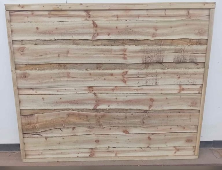 FENCE PANELS OVERLAP WANEYLAP VERTICAL FEATHER EDGE RAILWAY SLEEPERS FENCE POSTS STOCKPORT