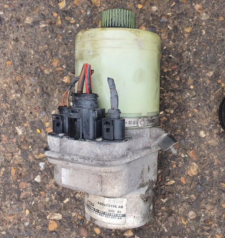 VW Poo Power Steering Pump 2004