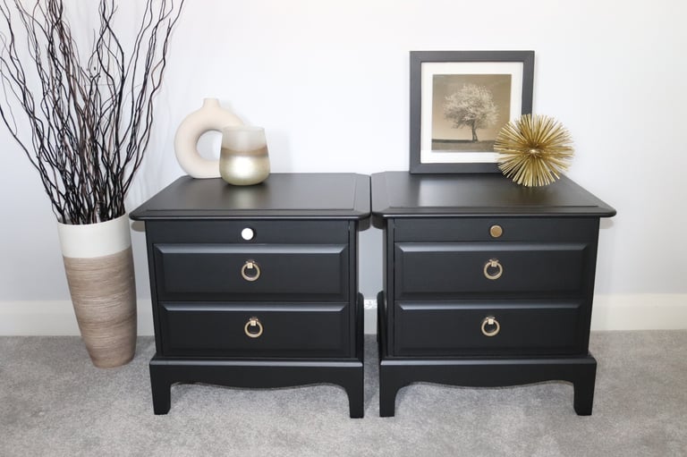 Pair of Stag Minstrel Bedside Drawers / Bedside Tables in Black 2D. Free Local Delivery.