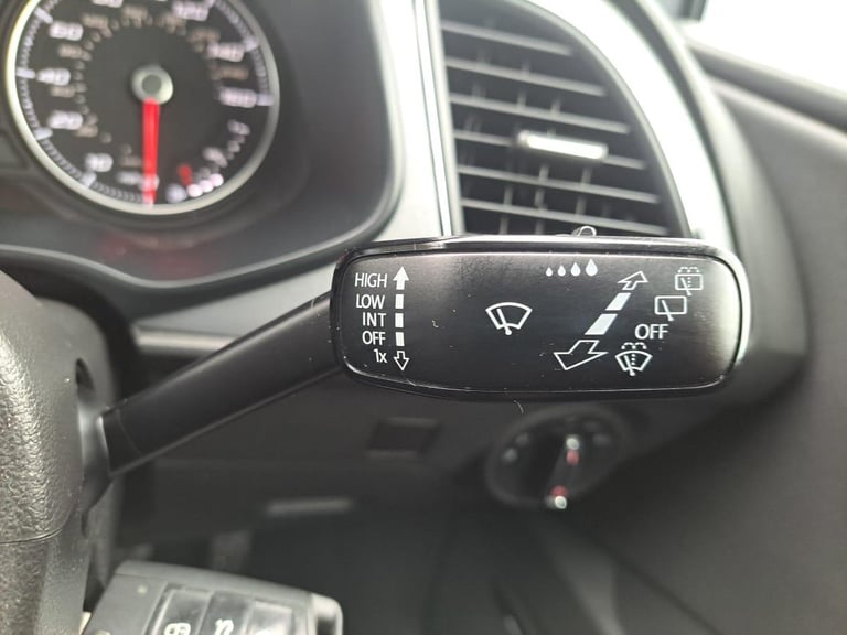 2016 SEAT Leon 2.0 TDI FR Sport Tourer Euro 6 (s/s) 5dr ESTATE Diesel Manual