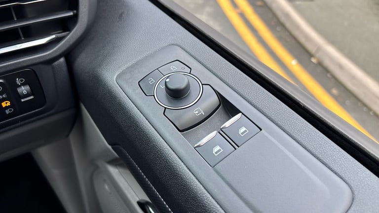 2025 Ford Transit Custom 2.0 EcoBlue 136ps H1 Double Cab Van Limited Auto PANEL VAN DIESEL Automatic