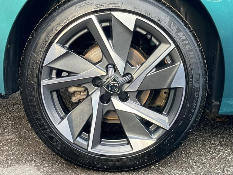 2024 Peugeot 308 SW 1.2 PureTech Allure Estate 5dr Petrol EAT Euro 6 (s/s) (130 ps) ESTATE Petrol...