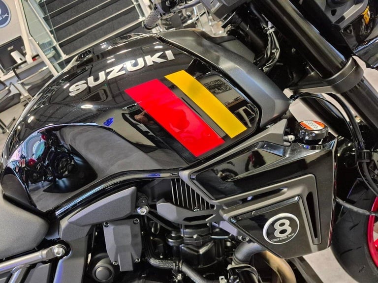 Suzuki GSX-8TT, 2025, Glass Sparkle Black IN STOCK NOW