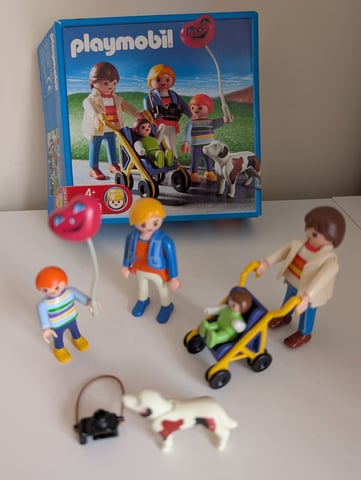 Playmobil 3209 Family with baby, pram and dog in Corstorphine