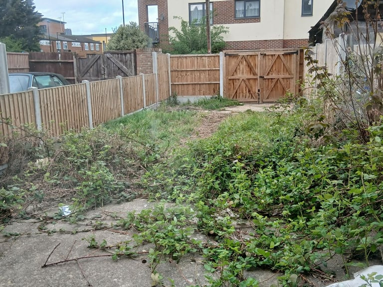 1 bedroom property with private garden looking for another 1 bedroom with garden 