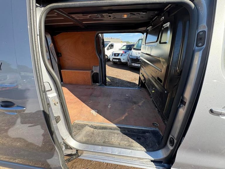 2021 Vauxhall Vivaro 2700 1.5d 100PS Sportive H1 Van PANEL VAN DIESEL Manual
