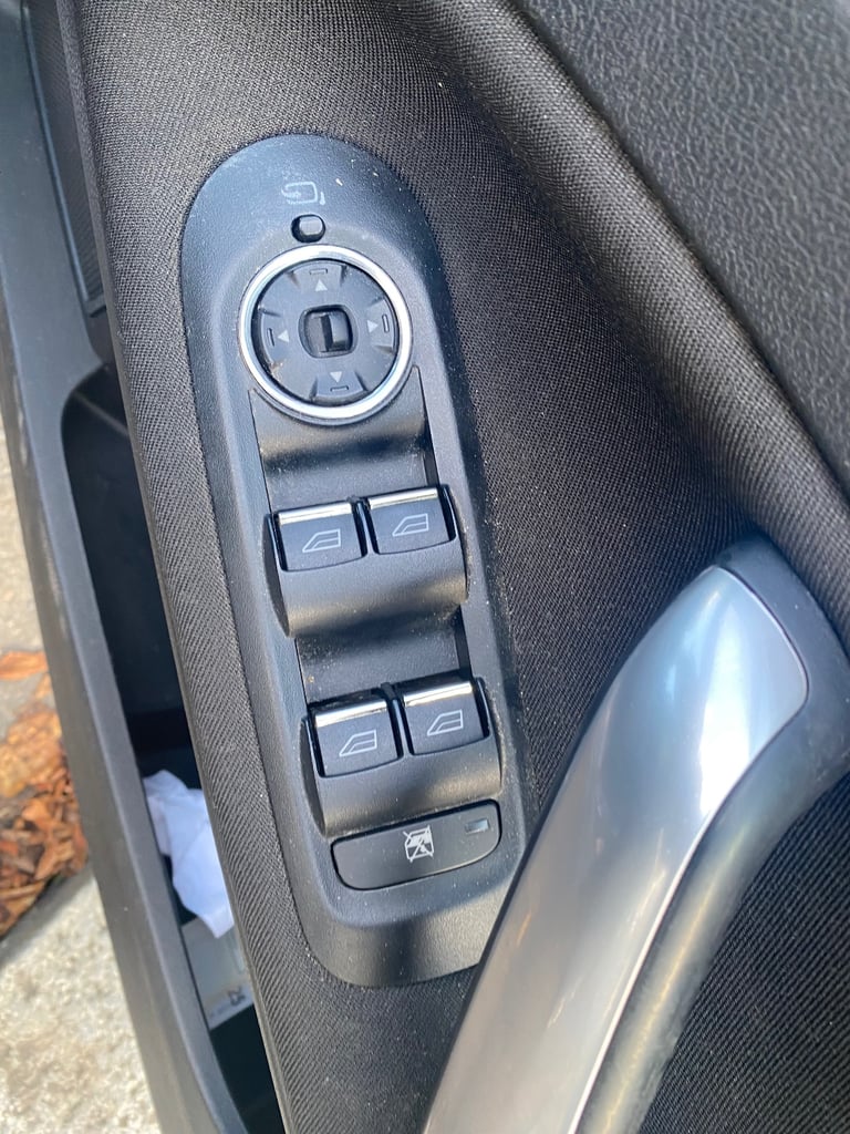 FORD, MONDEO, 2.0 TDCi Titanium MOT 09/2026 - Image 12