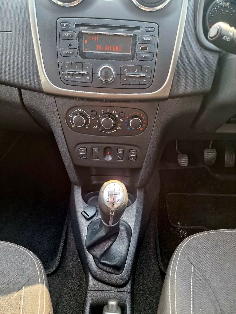 Dacia, SANDERO, Hatchback, 2013, Manual, 898 (cc), 5 doors