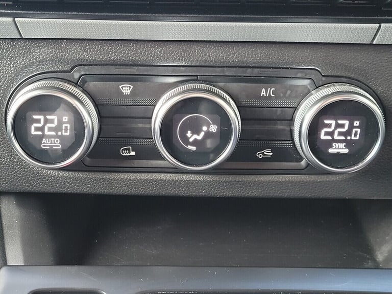 2023 Nissan Townstar TCe Acenta 130ps Euro 6 with Car Play, Air Con, Parking Sensors &amp; 1 Owne...