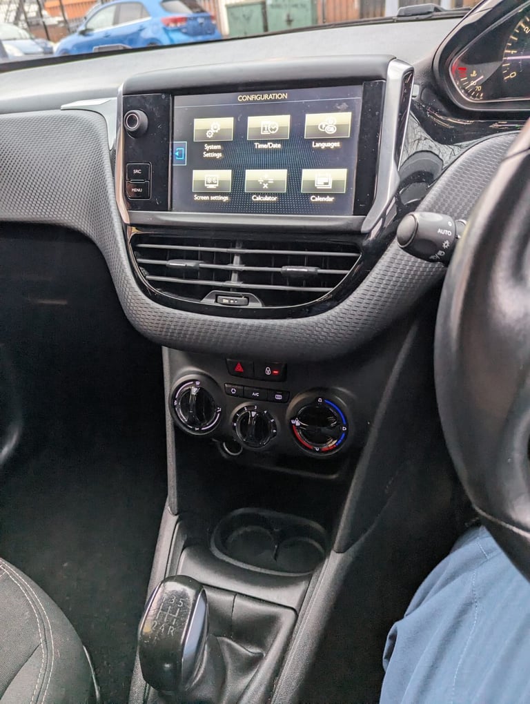 Peugeot, 208, Hatchback, 2015, Manual, 1199 (cc), 5 doors