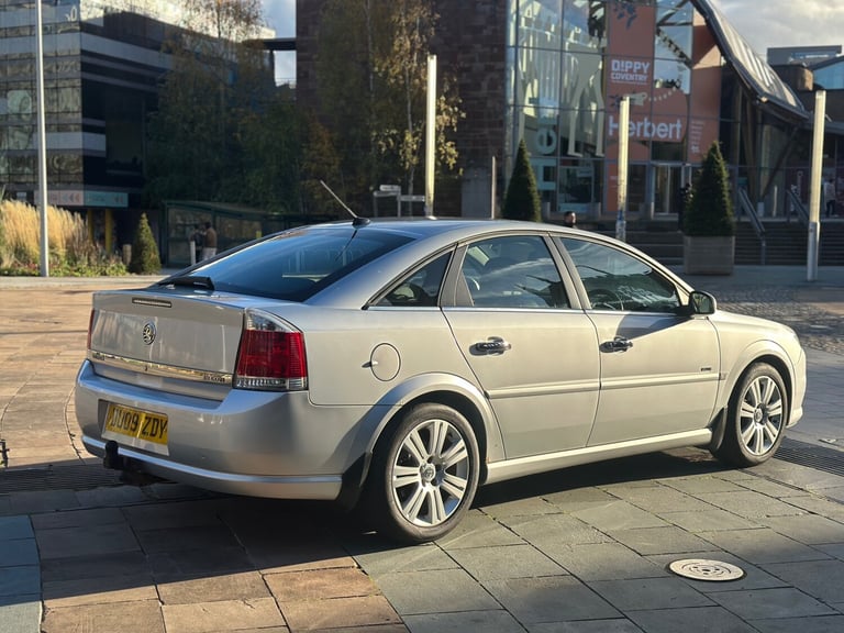 2009 Vauxhall Vectra 1.9 CDTi 16v Elite 5dr HATCHBACK Diesel Automatic