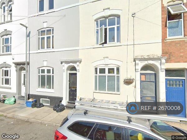 1 bedroom flat in Colwyn Road, Northampton, NN1 (1 bed) (#2670008)