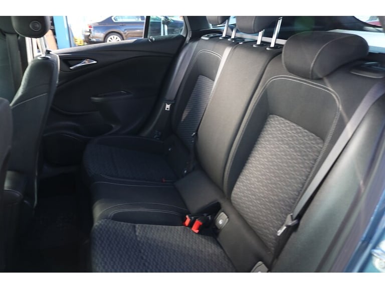 2017 Vauxhall Astra i Turbo SRi Estate Petrol Manual