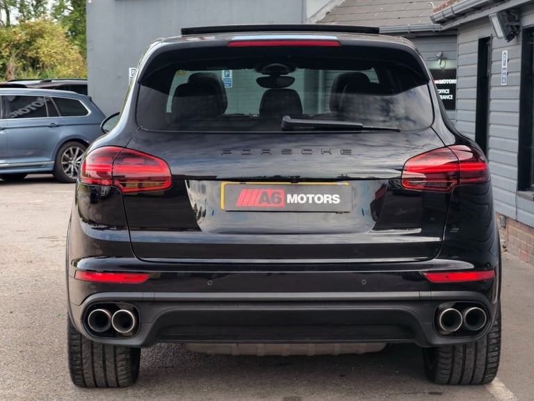 2017 Porsche Cayenne S Platinum Edition E-Hybrid 5dr Tiptronic S ESTATE PETROL/ELECTRIC Automatic