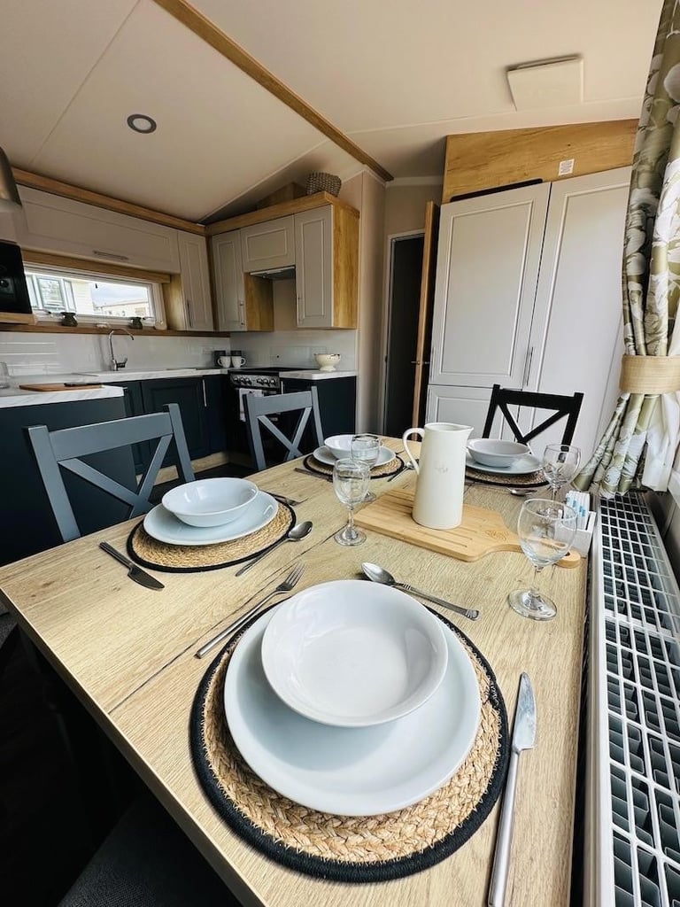 The Bordeaux in Sandown  - Lodge / Caravan 