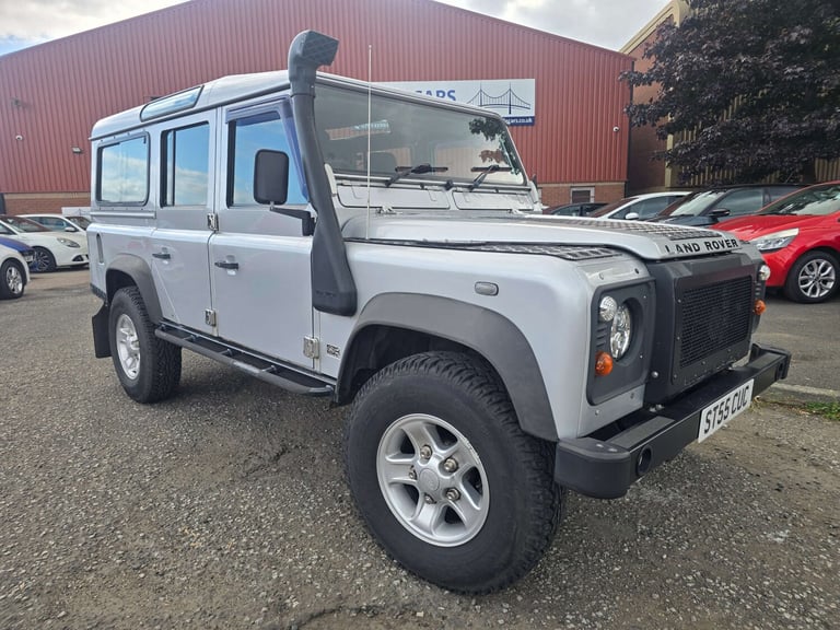 image for 2005 Land Rover Defender 2.5 Defender 110 Silver TD5 4WD 5dr Estate Diesel Manual