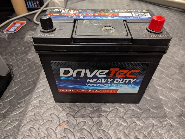 Nearly new GSF DriveTec DM 053 car battery