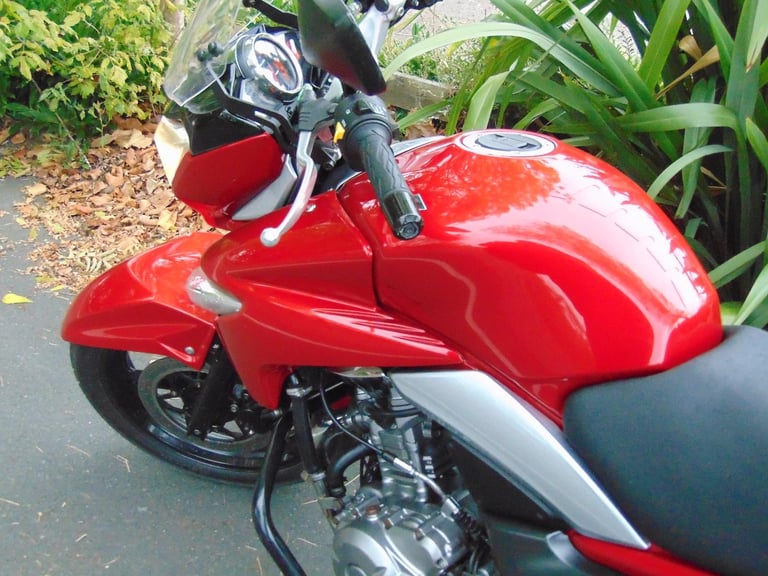 Suzuki GW250L3 Inazuma lightweight 250 naked beginner friendly learner commuter 