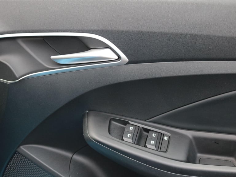 2024 MG MG3 1.5 Hybrid+ MHEV Trophy Hatchback 5dr Petrol Hybrid Auto Euro 6 (s/s) (194 HATCHBACK ...